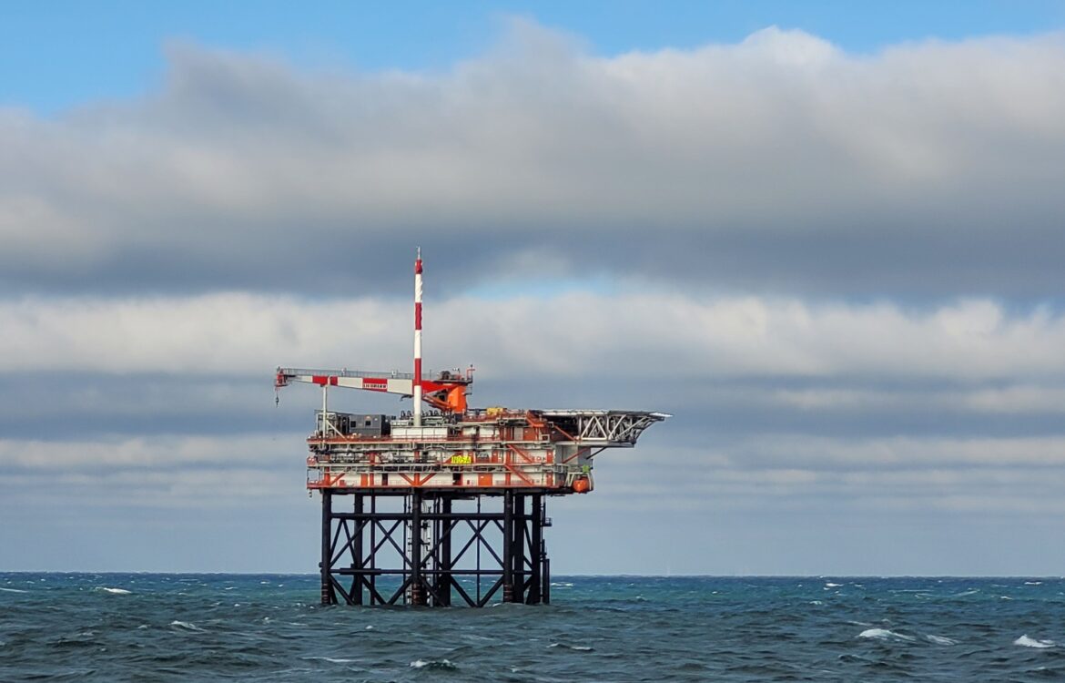 Bohrinsel vor Borkum.