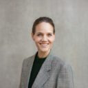 Petitionsunterzeichnerin gegen Baumfällungen an Berliner Schule.